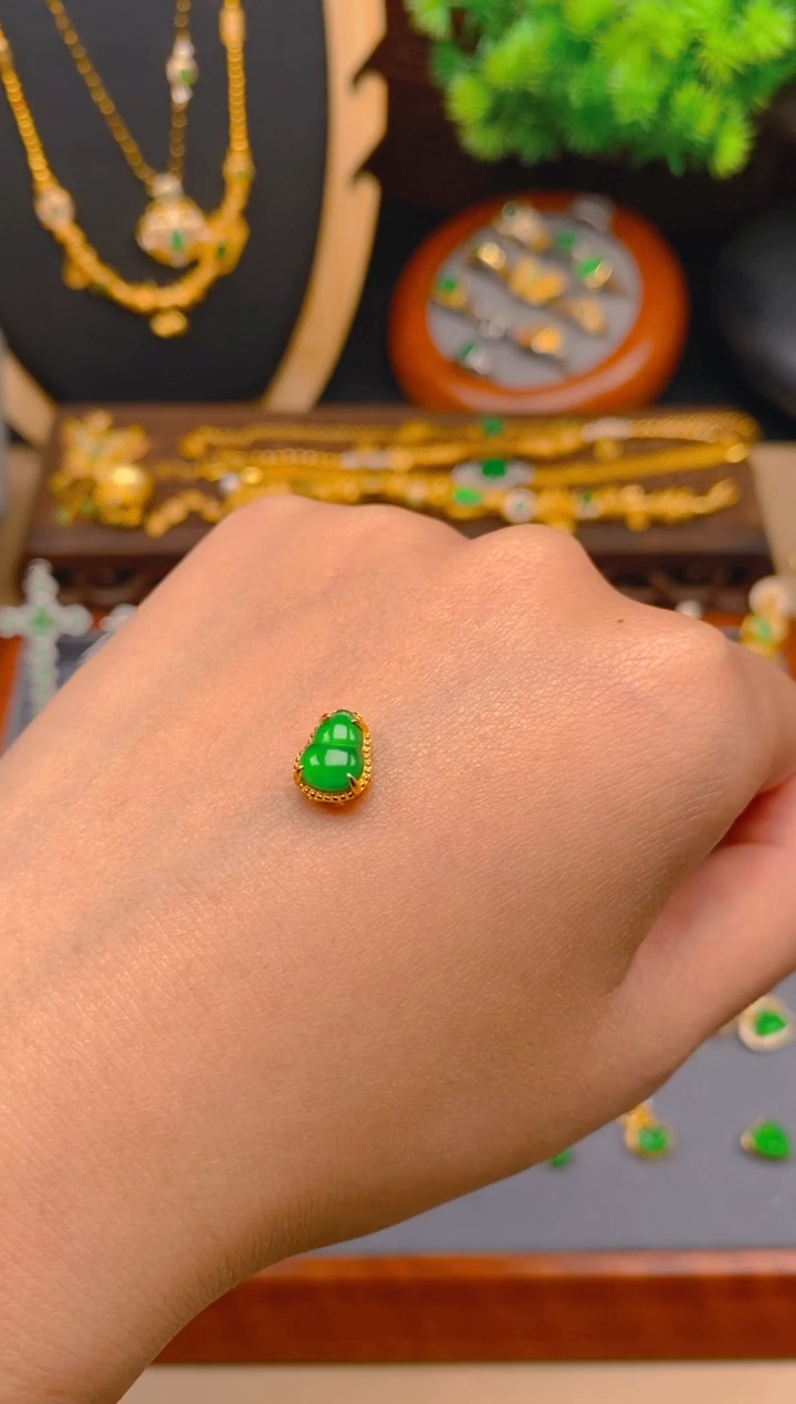 翡翠银S925镶嵌吊坠(不含链)穿绳葫芦