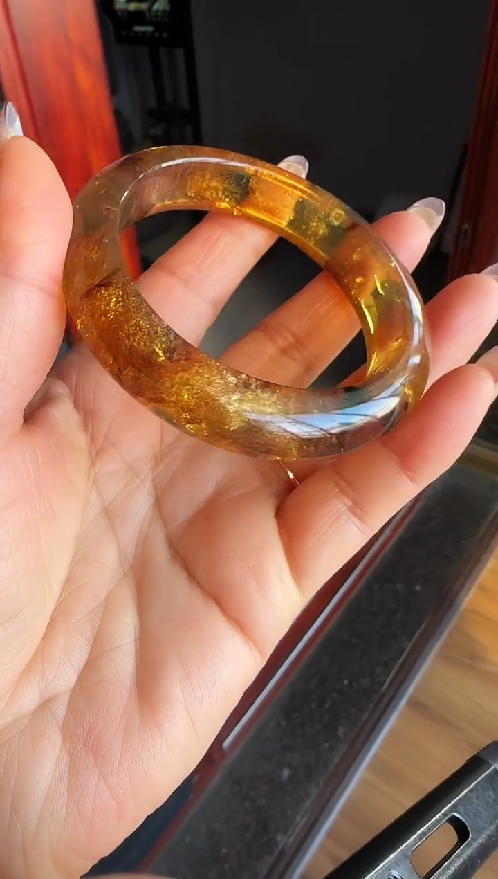未镶嵌琥珀手镯简****?#30缅甸琥珀手镯57mm