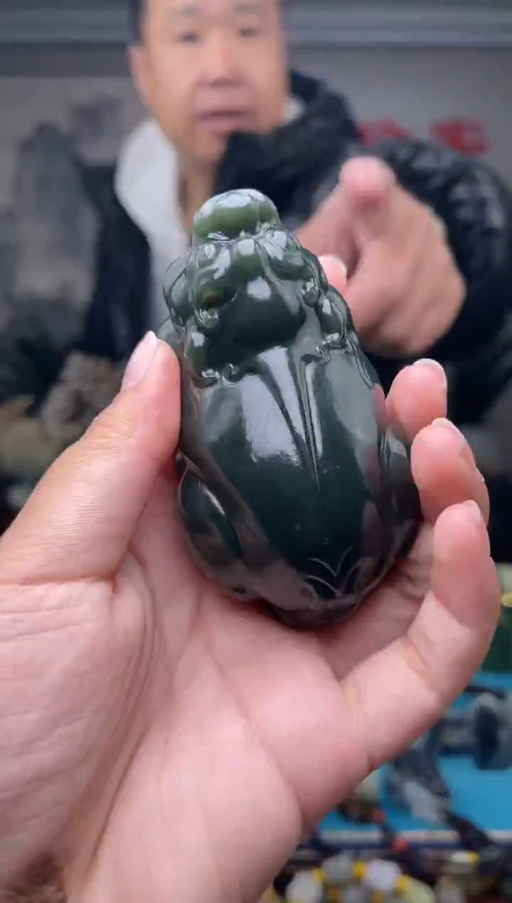 未镶嵌和田玉挂件1