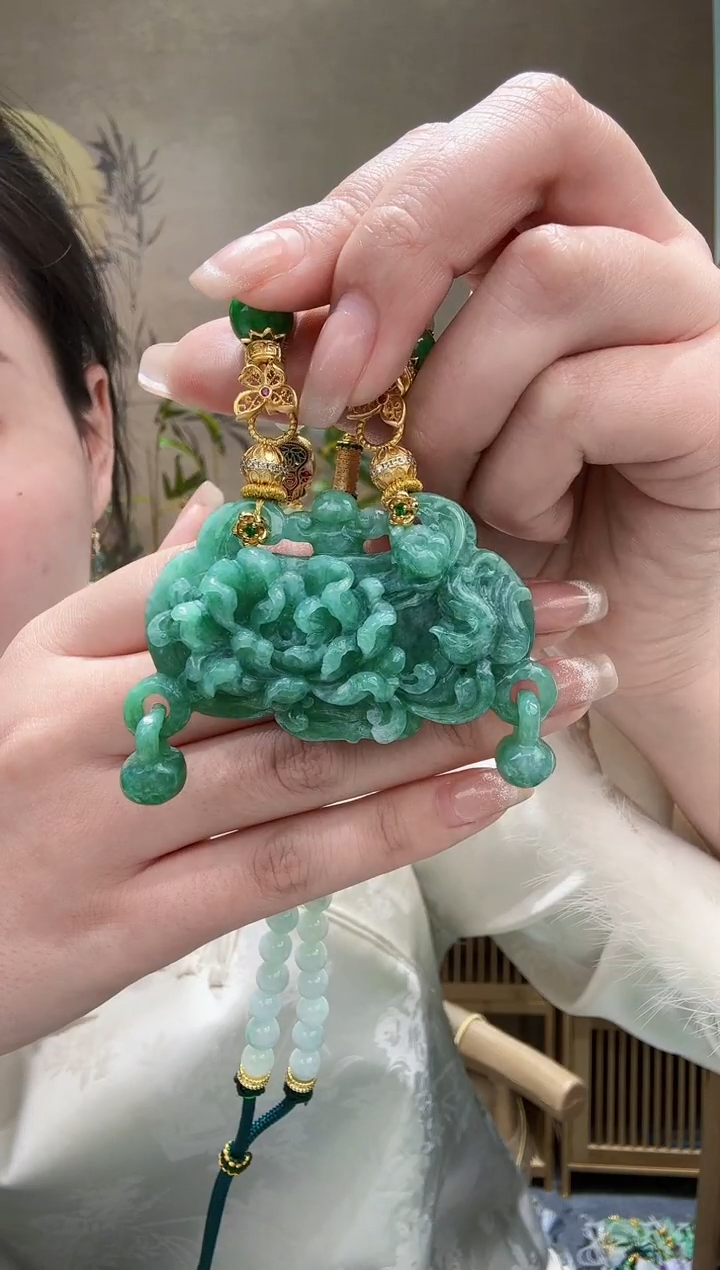 【闪购商品】翡翠颈饰未镶嵌吊坠