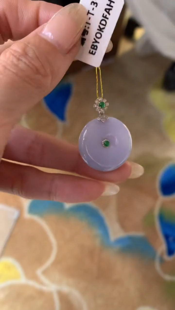 【闪购商品】翡翠颈饰18K金镶嵌平安扣