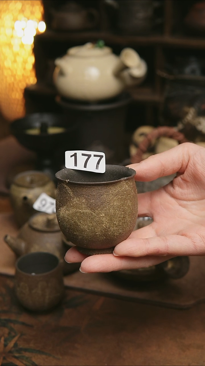 177号紫砂全手工花边主人杯75毫升
