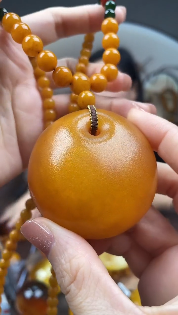 【闪购商品】琥珀裸石未镶嵌首饰 假1赔4 （多样性发货1件