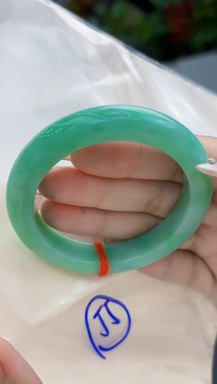 【闪购商品】翡翠手镯未镶嵌翡翠手镯