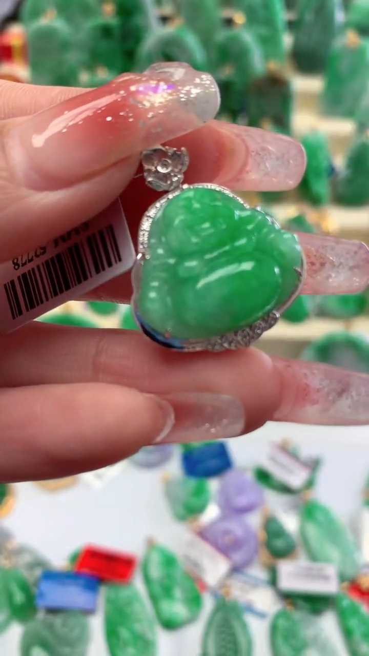 【闪购商品】翡翠颈饰18K金镶嵌挂件