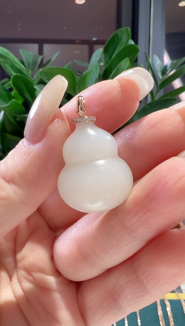 和田玉18K金镶嵌吊坠(不含链)和田玉葫芦吊坠K红