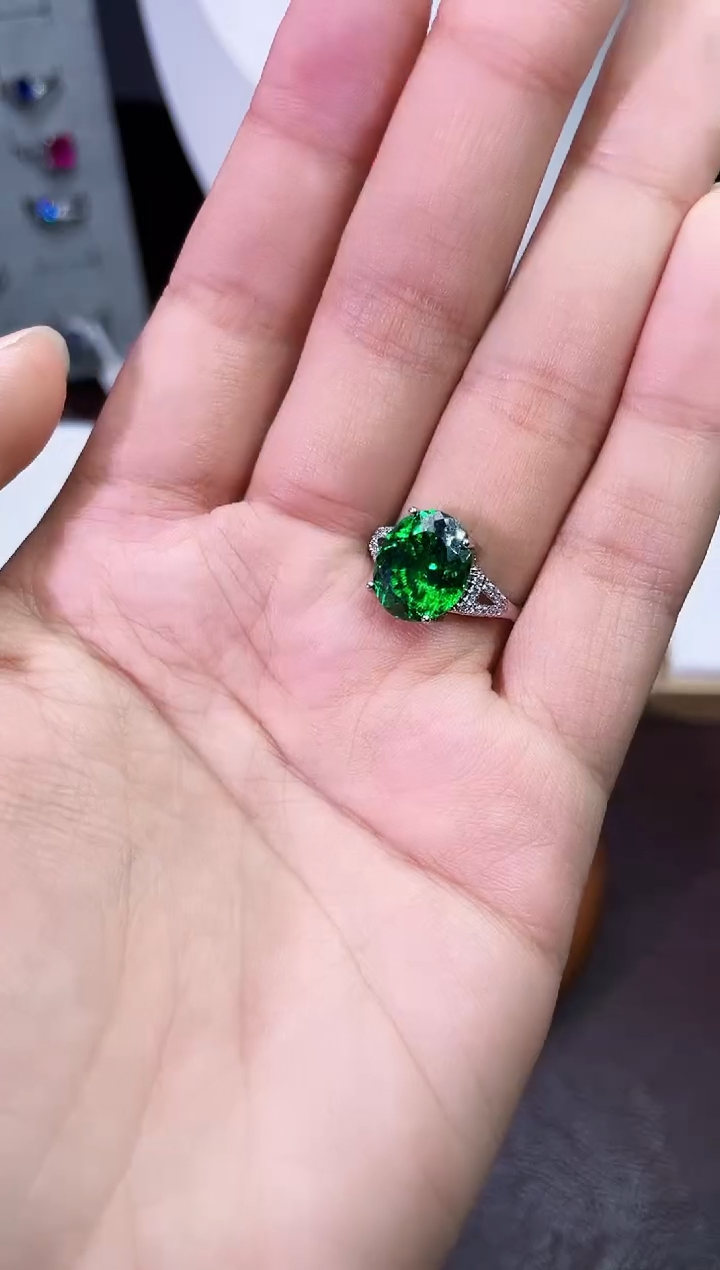 合金合成钻石绿宝戒指