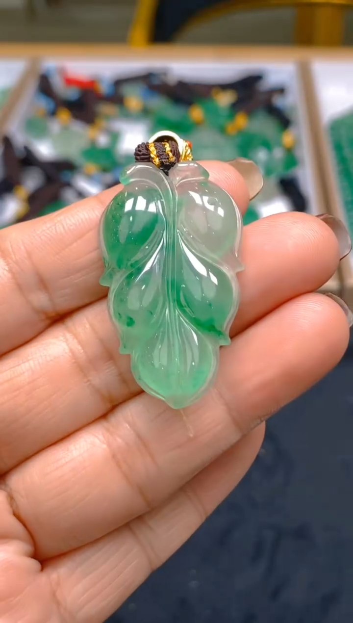 【闪购商品】石英质玉颈饰未镶嵌冰美人非洲翠055