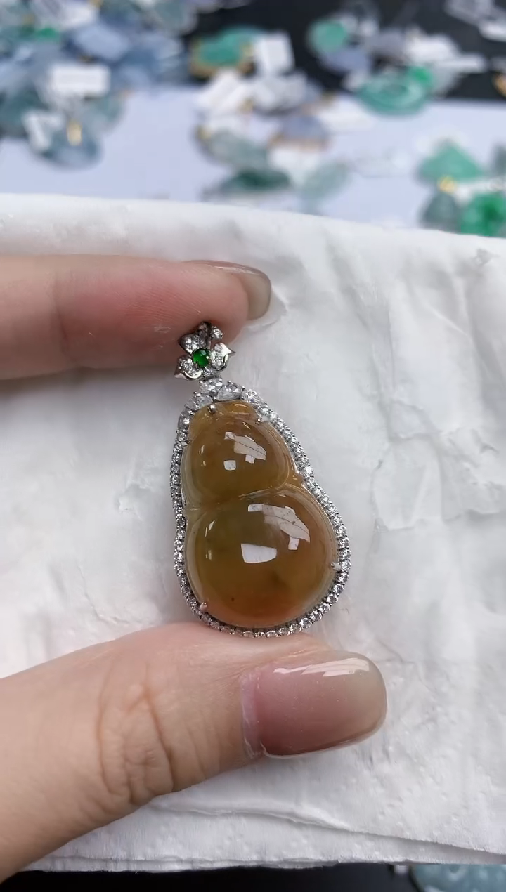 【闪购商品】翡翠颈饰18K金镶嵌天然缅甸翡翠A货