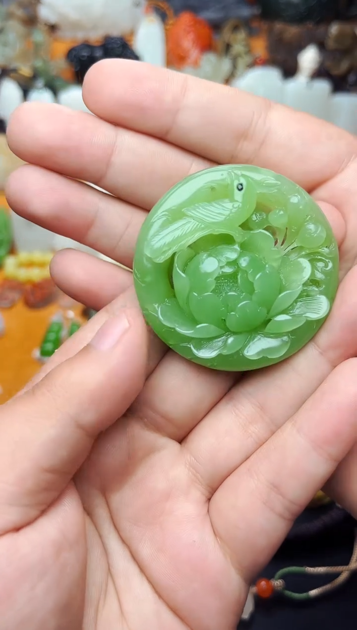 【闪购商品】和田玉颈饰未镶嵌花开富贵01