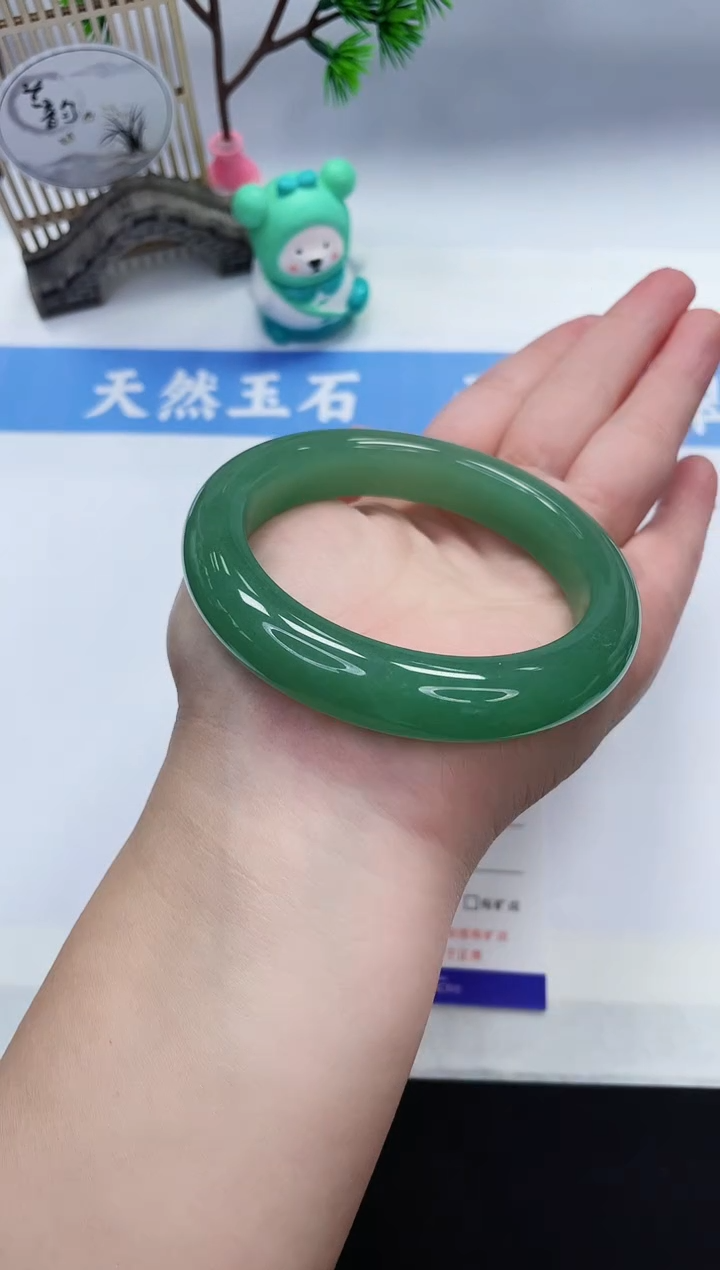 【闪购商品】石英质玉手镯未镶嵌D7-61+