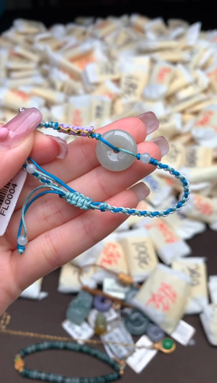 【闪购商品】翡翠手绳未镶嵌  —  