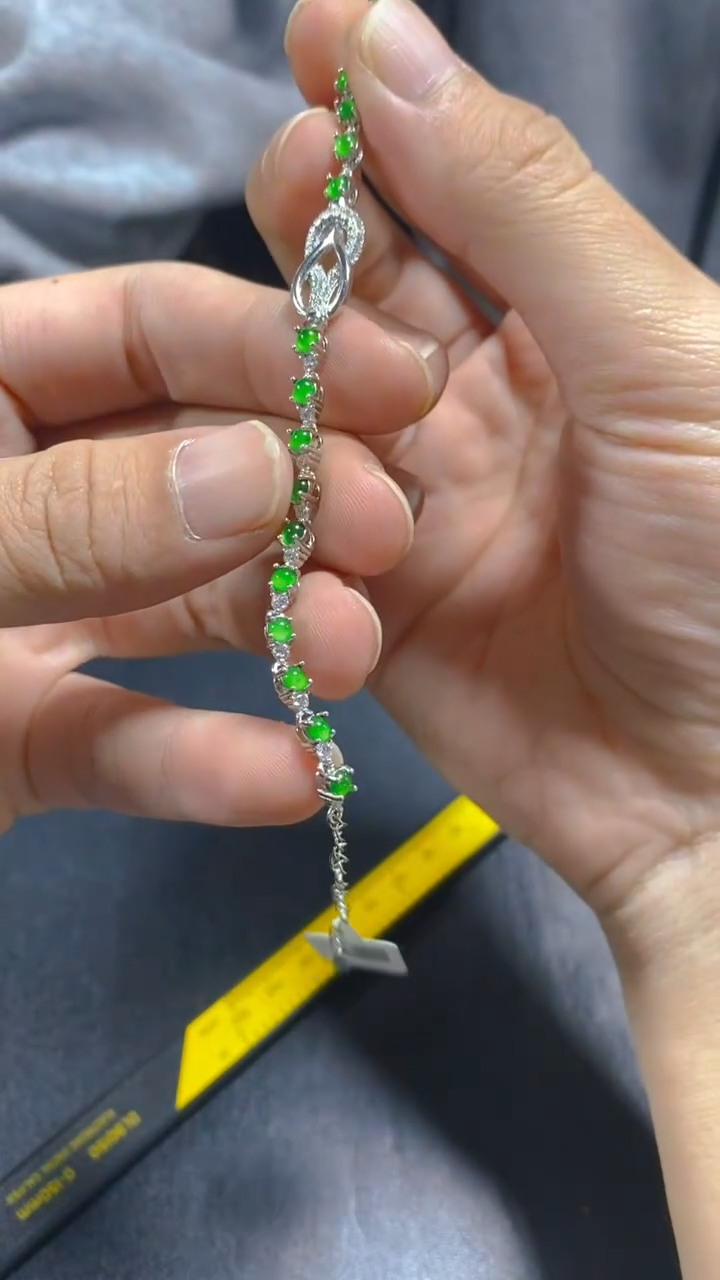 【闪购商品】翡翠手链未镶嵌0162687186多样性发一