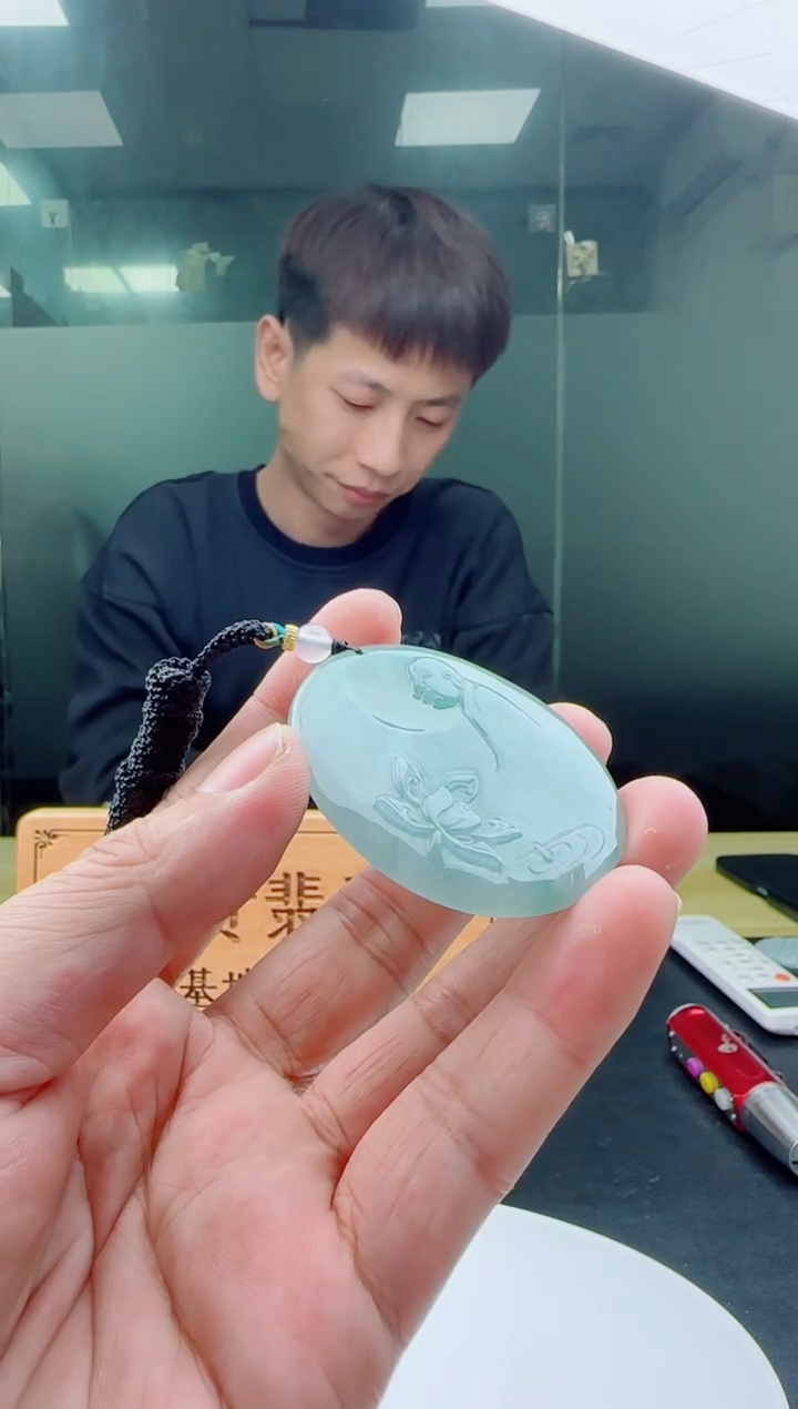 【闪购商品】翡翠颈饰未镶嵌悟道