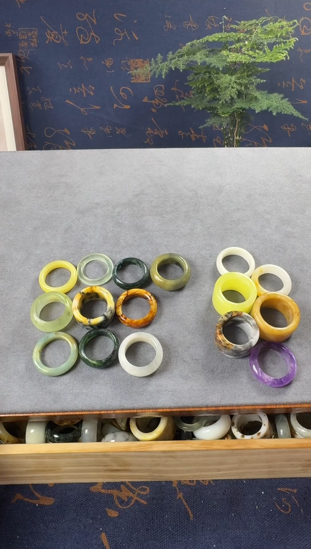 未镶嵌蛇纹石玉戒指黄**?240