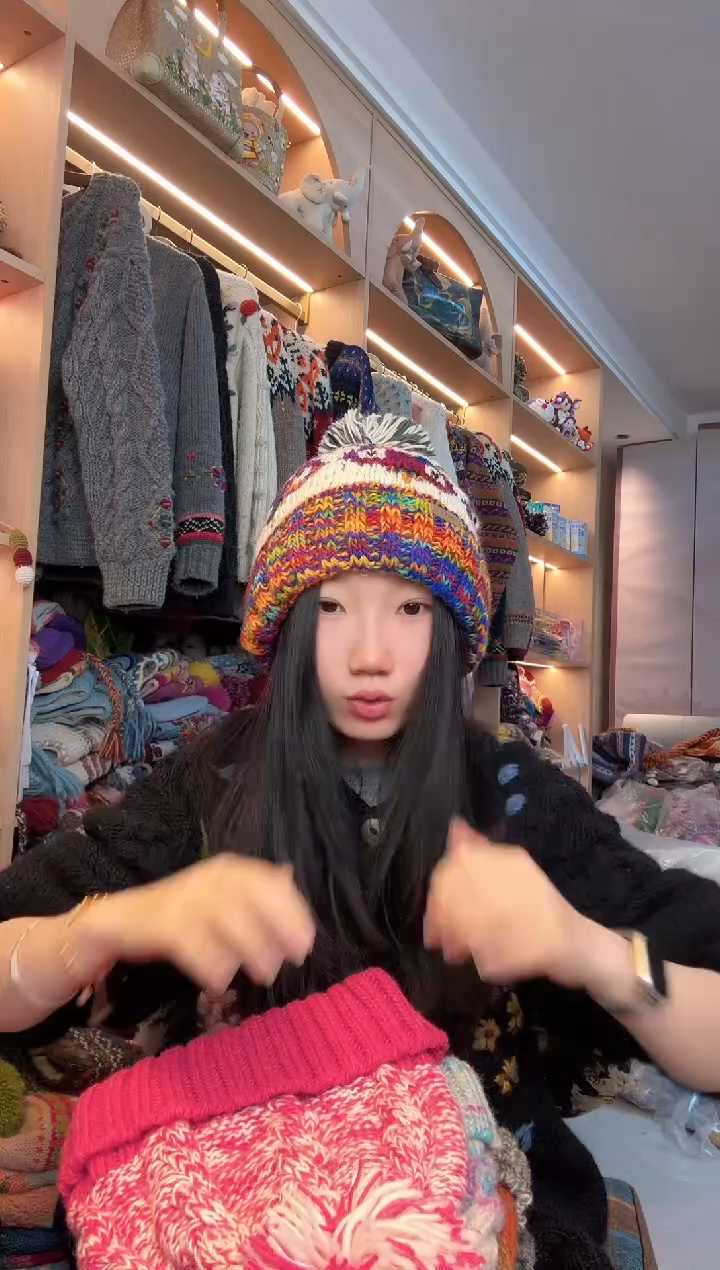 羊毛白色猫头鹰翻边