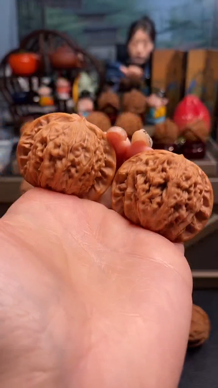 【闪购商品】文玩核桃把件A 753蟠龙纹44尺