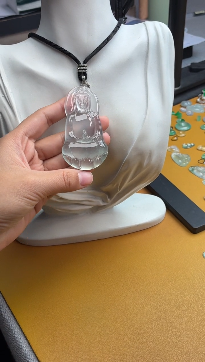 吊坠(不含链)未镶嵌翡翠59 素衣 72 38.8 8.8