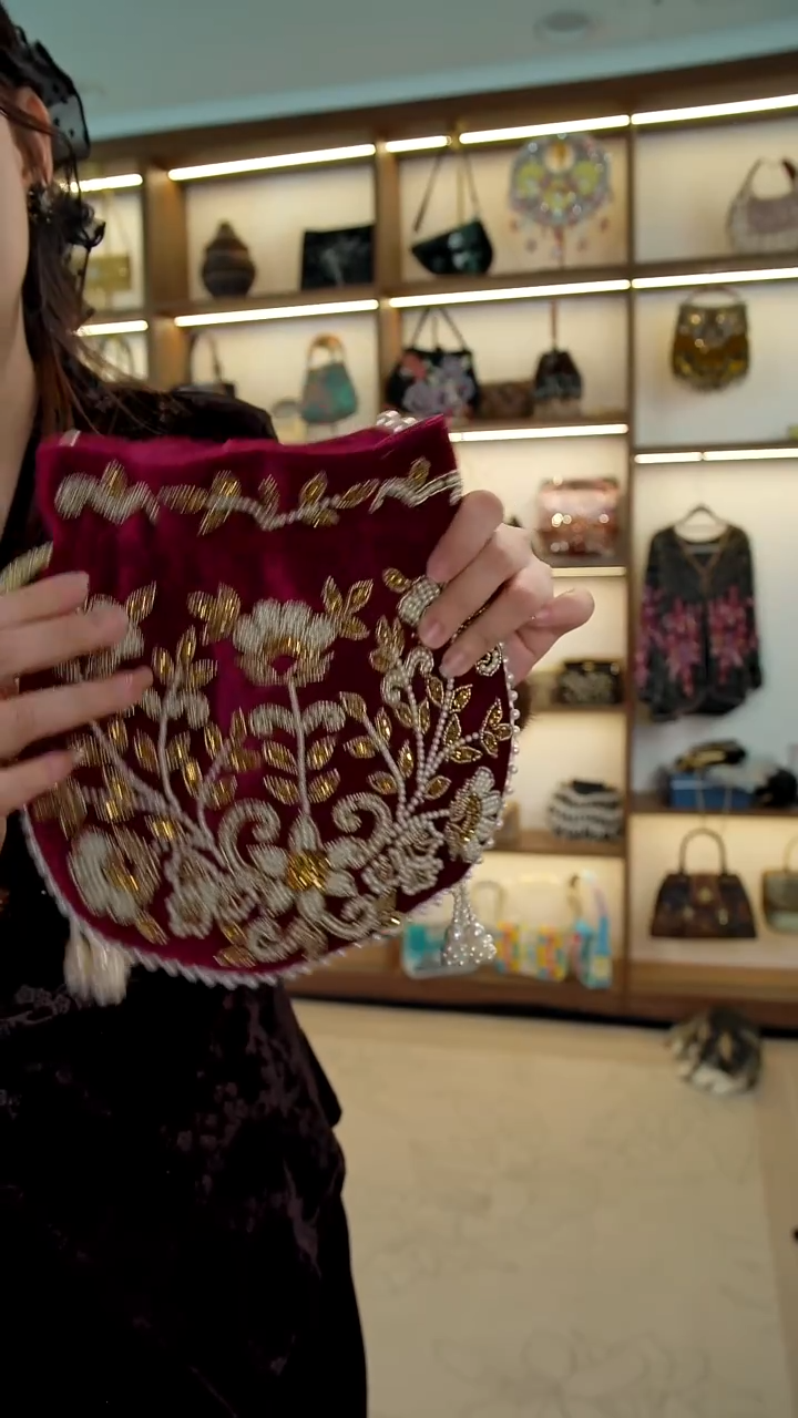 织物90百格汇手工串珠包