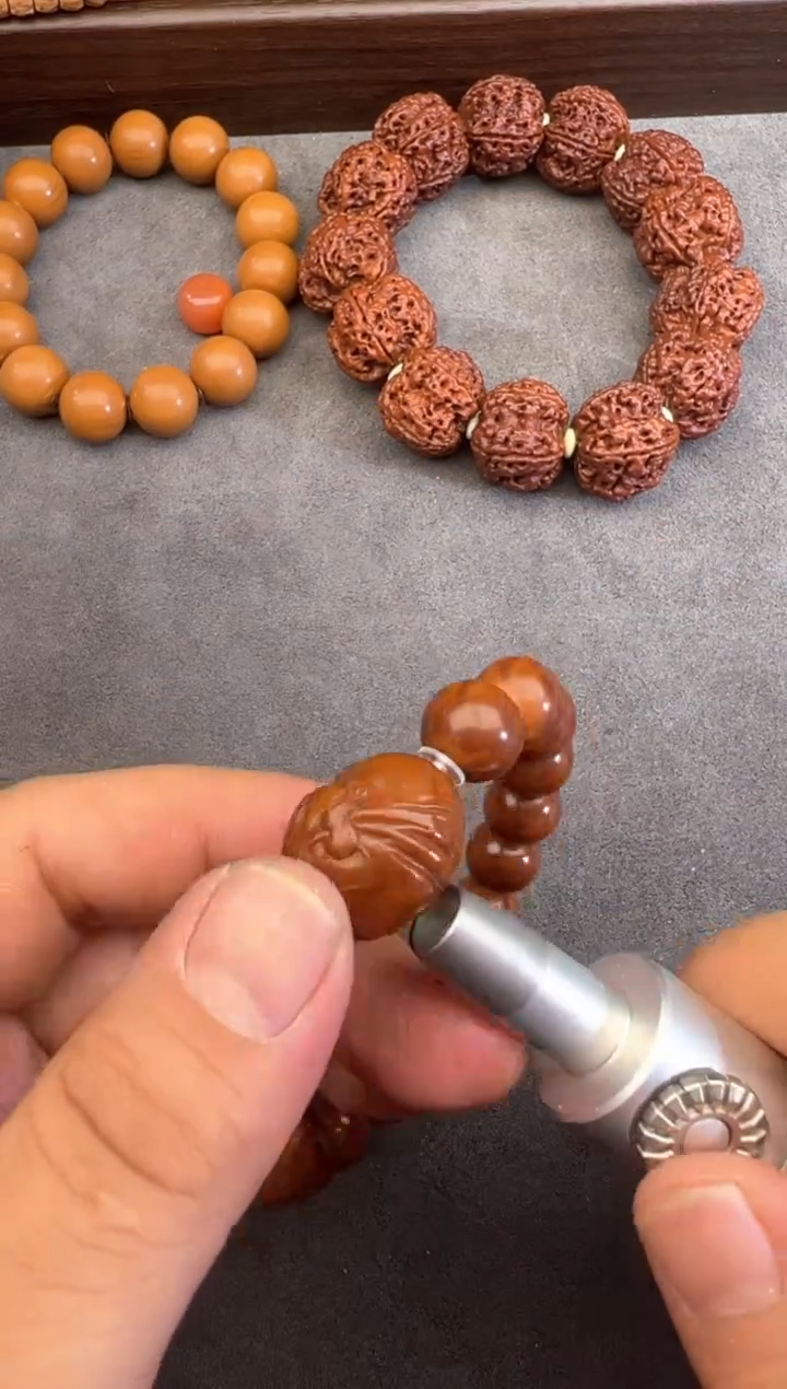 【闪购商品】猴头核桃吊坠橄榄核手串1