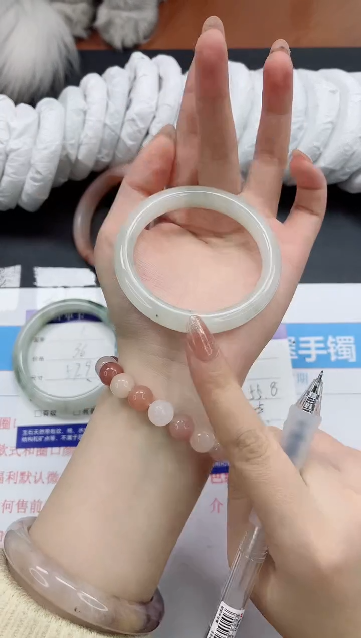 【闪购商品】石英质玉手镯未镶嵌k2-55.8