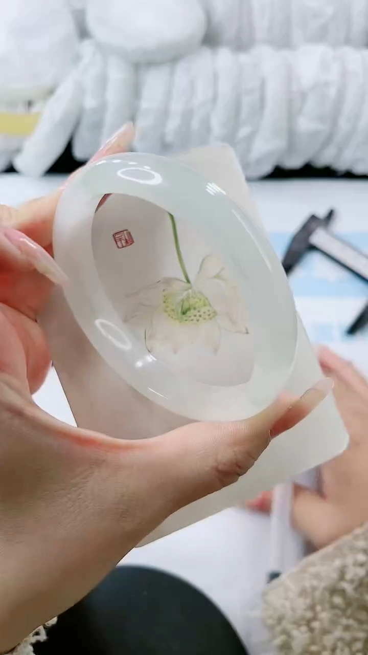 【闪购商品】石英质玉手镯未镶嵌多样性发货E428