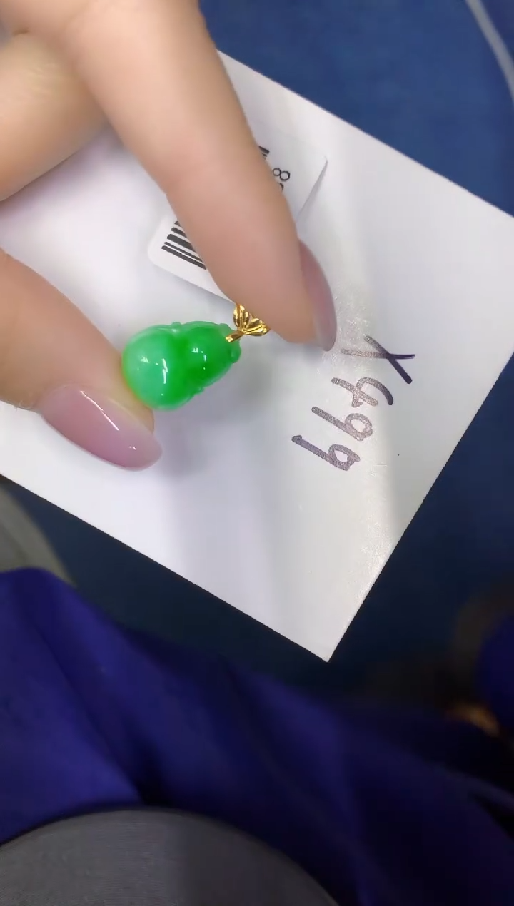 颈饰18K金镶嵌翡翠缅甸天然翡翠A货