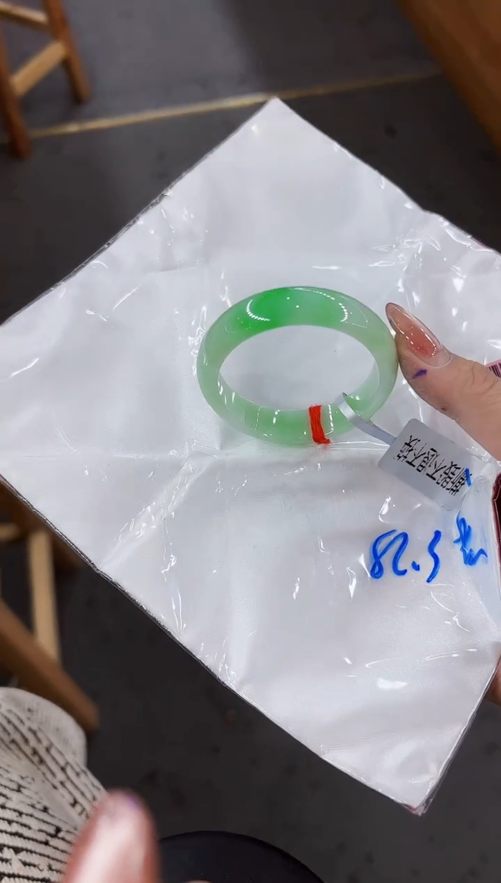 【闪购商品】翡翠手镯未镶嵌00000000000