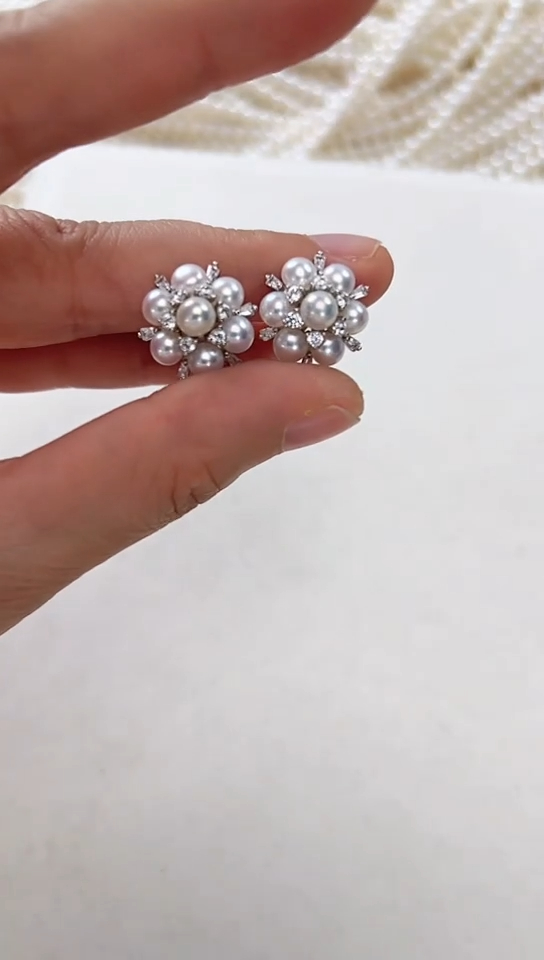 【闪购商品】淡水珍珠耳饰合金银色七珠