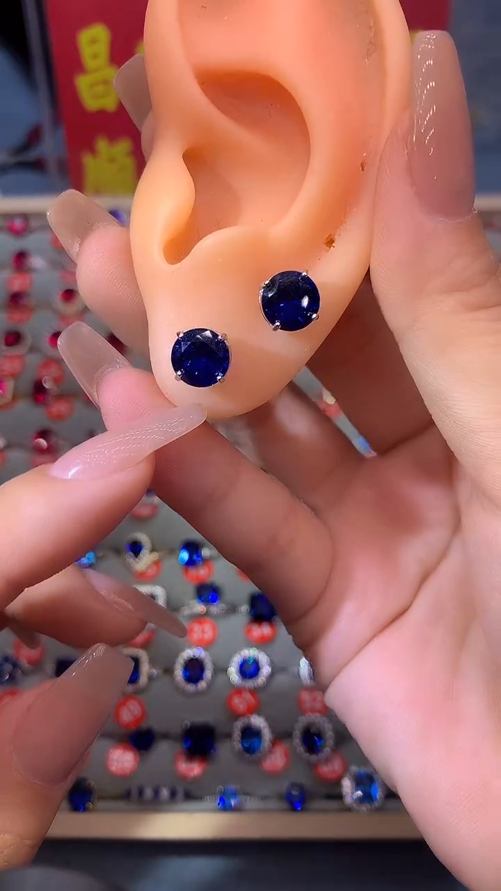 【闪购商品】蓝宝石耳饰银S925镶嵌111111