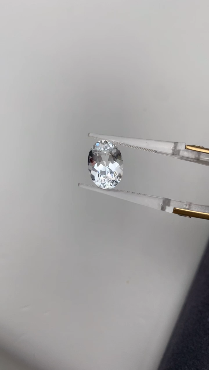 绿柱石裸石4ct白海蓝  FH  定制