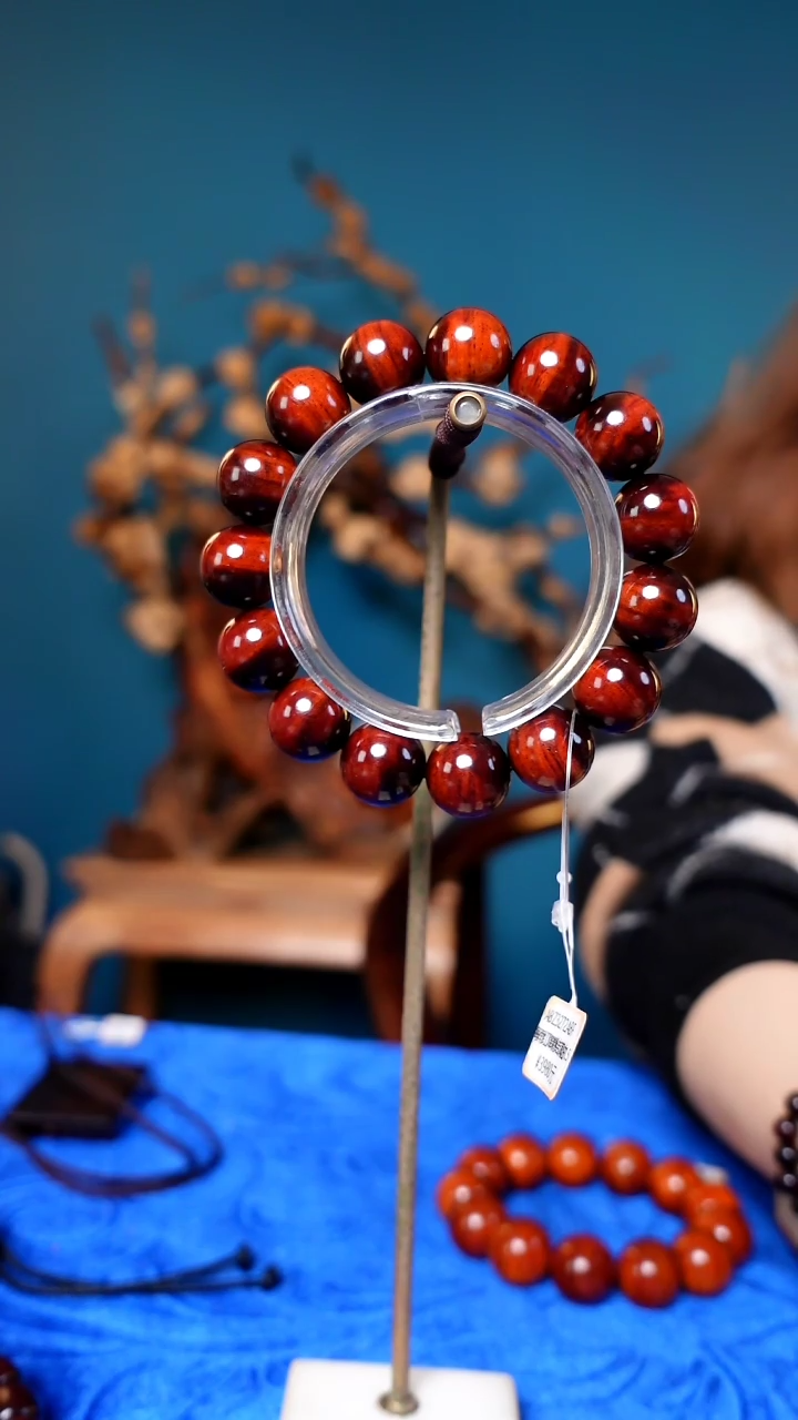 【闪购商品】木 本降真香海南红降花梨公手串