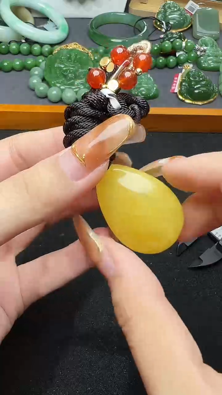 【闪购商品】蜜蜡颈饰未镶嵌63吊坠