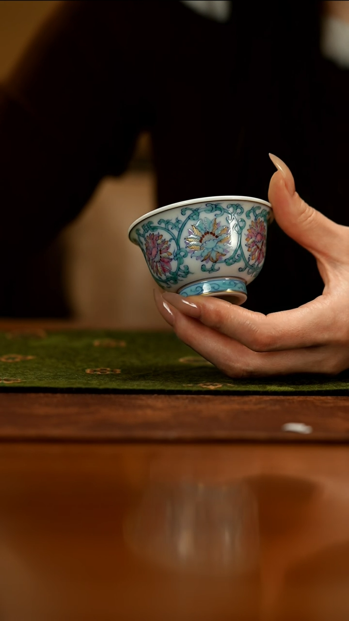 【闪购商品】瓷片冉月              