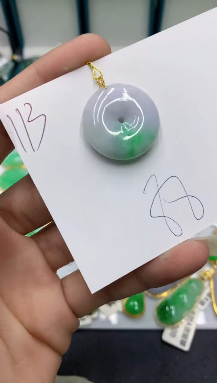 【闪购商品】翡翠颈饰18K金镶嵌翡翠
