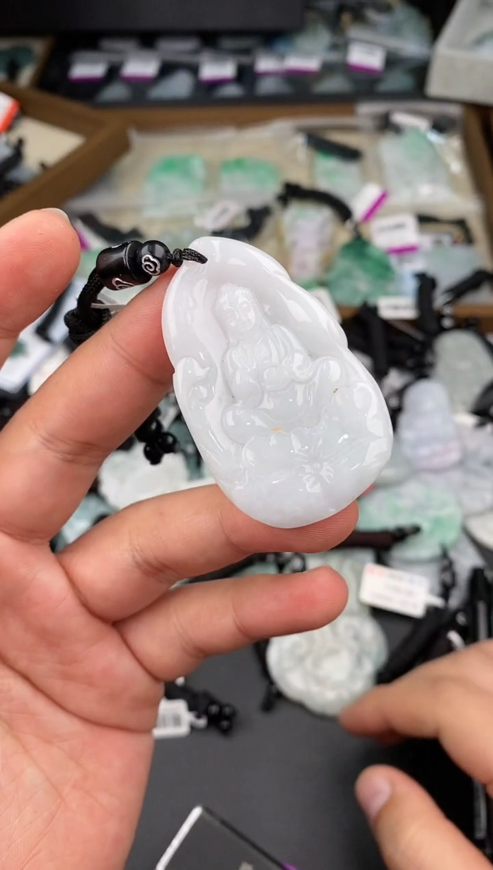 【闪购商品】翡翠颈饰未镶嵌  天然翡翠，一物一图