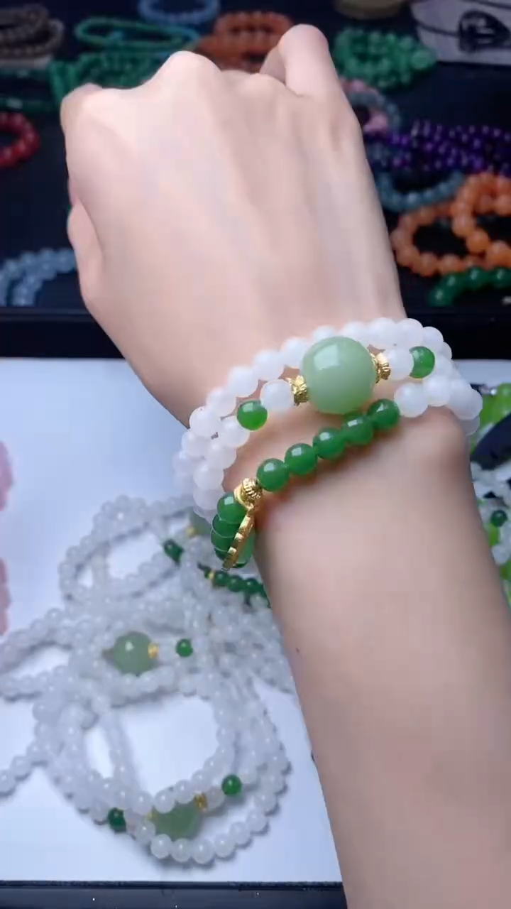 所见即所得   41  项链