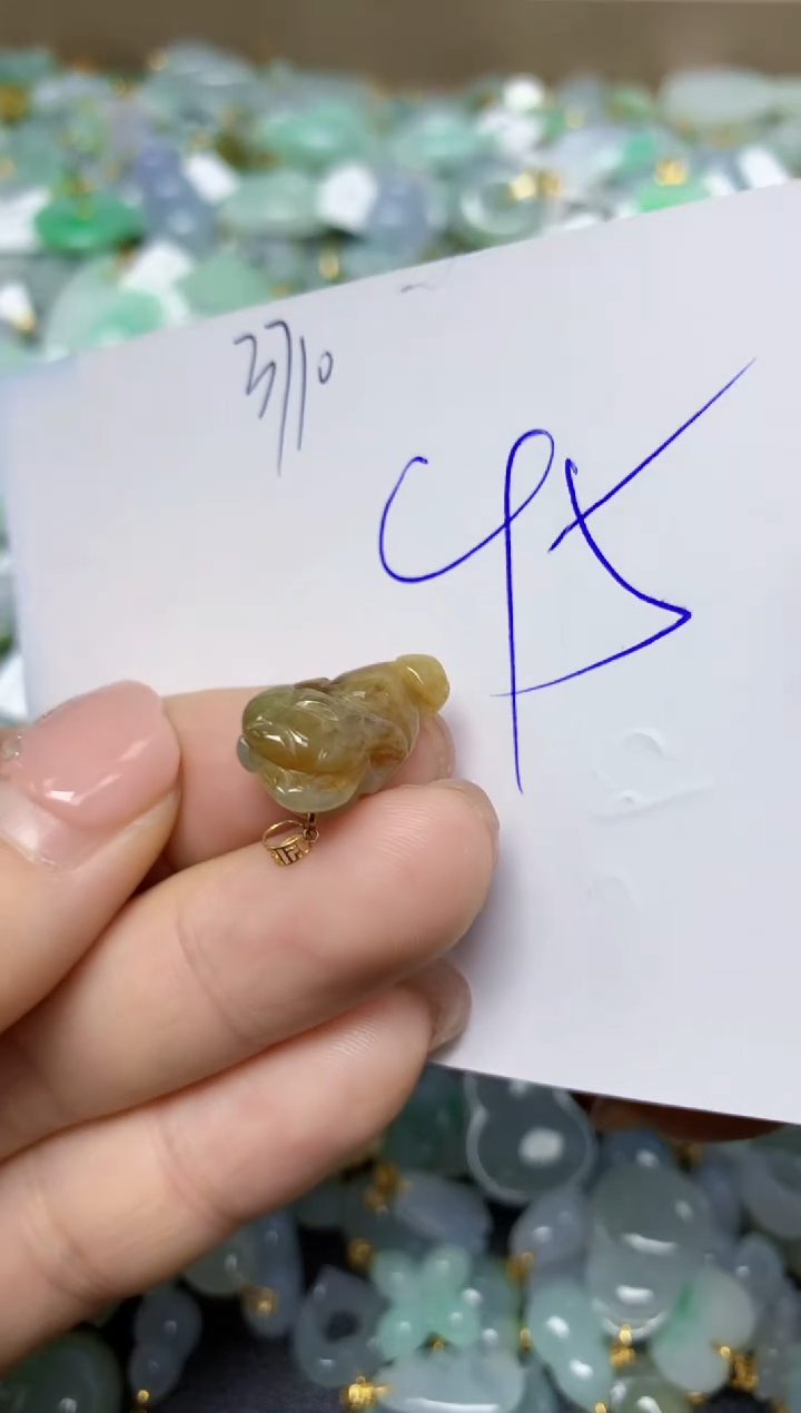 【闪购商品】翡翠挂件18K金镶嵌 天然翡翠A货