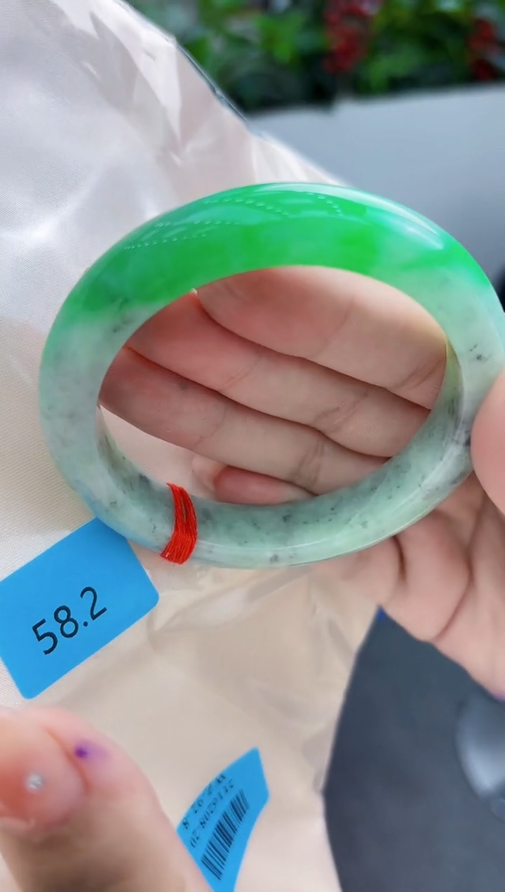 【闪购商品】翡翠手镯未镶嵌翡翠手镯