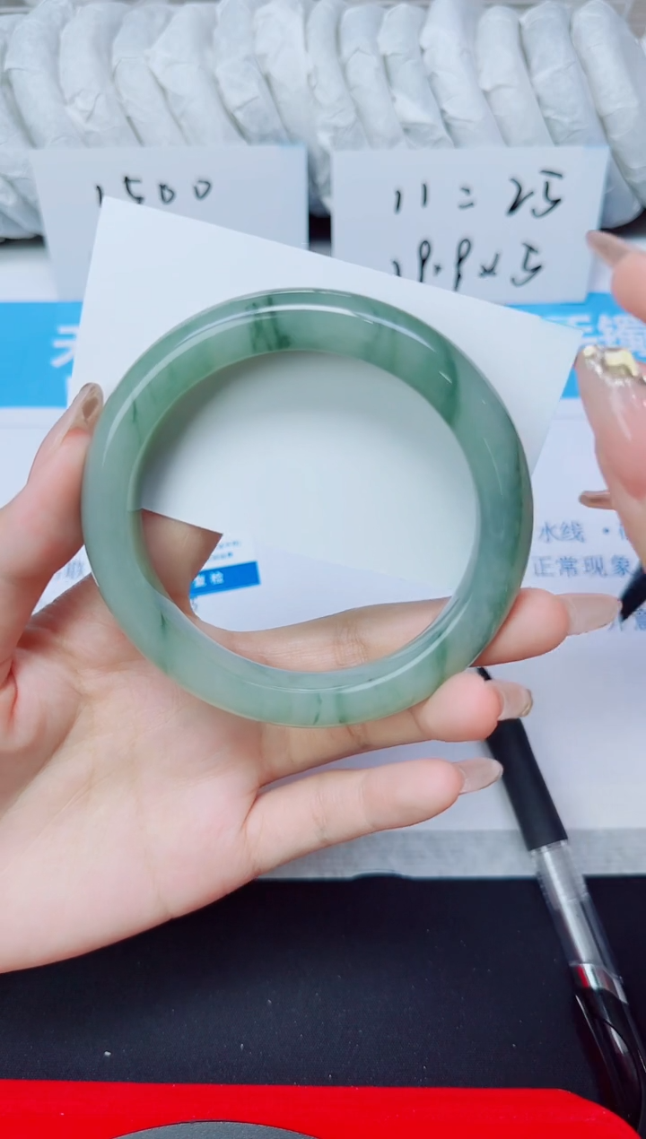 石英质玉手镯未镶嵌15/64-65