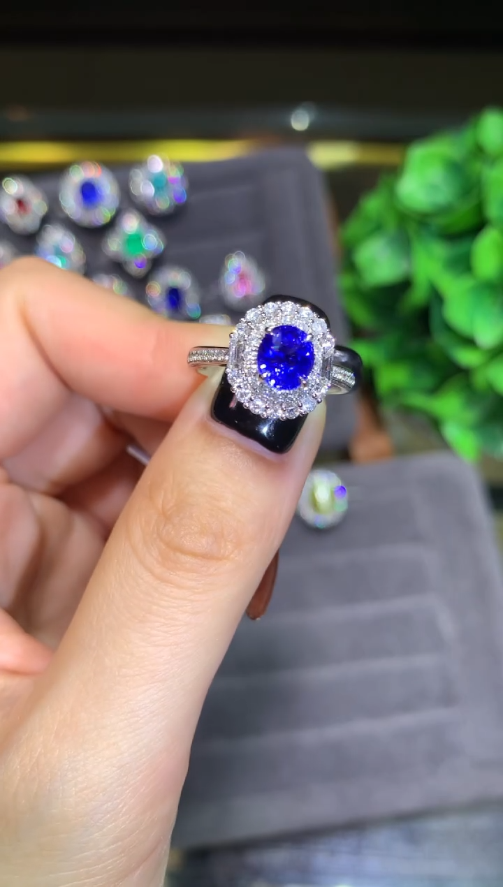 戒指蓝宝石18K金镶嵌1.18CT