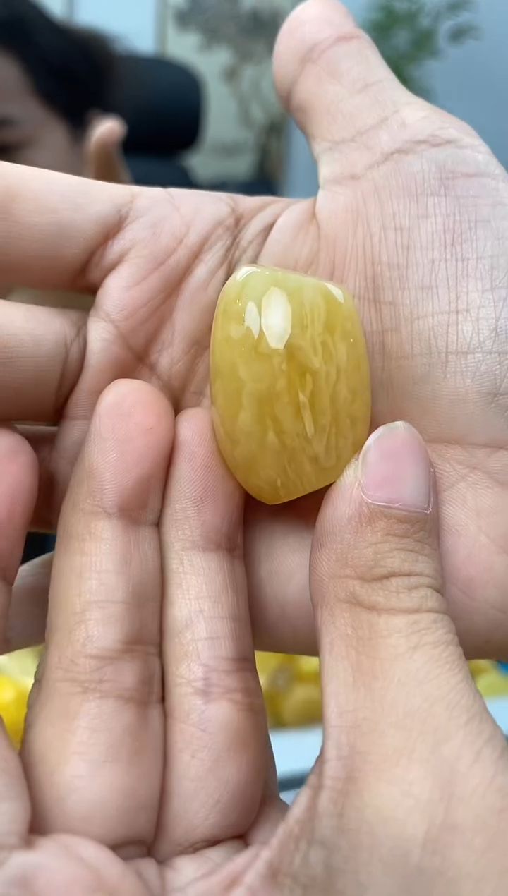 【闪购商品】琥珀裸石未镶嵌天然琥珀蜜蜡马蹄珠