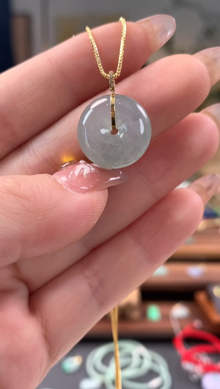 【闪购商品】翡翠吊坠(不含链)18K金镶嵌平安扣