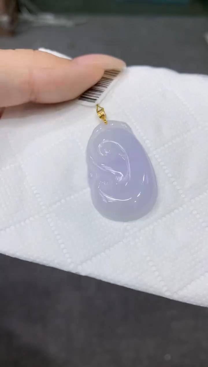 翡翠18K金镶嵌颈饰111111111111