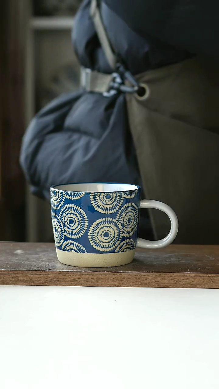 【闪购商品】陶瓷粗陶绣球浮雕马克杯微瑕@4-2@