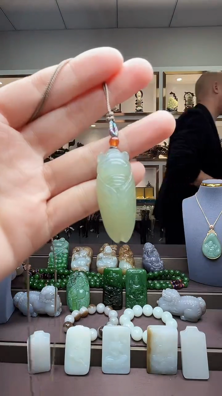 【闪购商品】和田玉颈饰未镶嵌苏