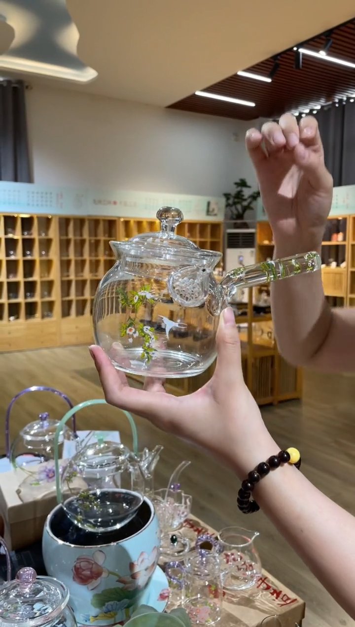 遇器侧把壶梨花白燕啊啊