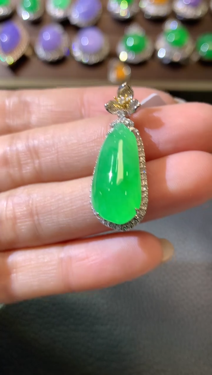 【闪购商品】翡翠吊坠(不含链)18K金镶嵌D35