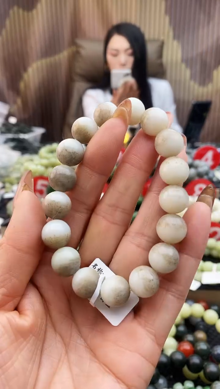 未镶嵌手串和田玉糖白聚宝盆12