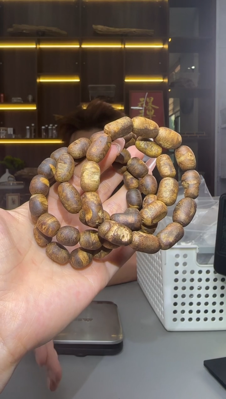 沉香碎屑沉香643号凹身留疤勾丝粉多样性发一1210